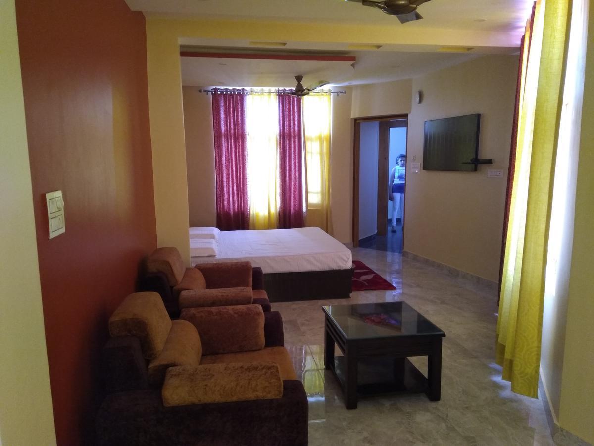Hotel Sky Bule & Restaurant Khas Nagrota Εξωτερικό φωτογραφία