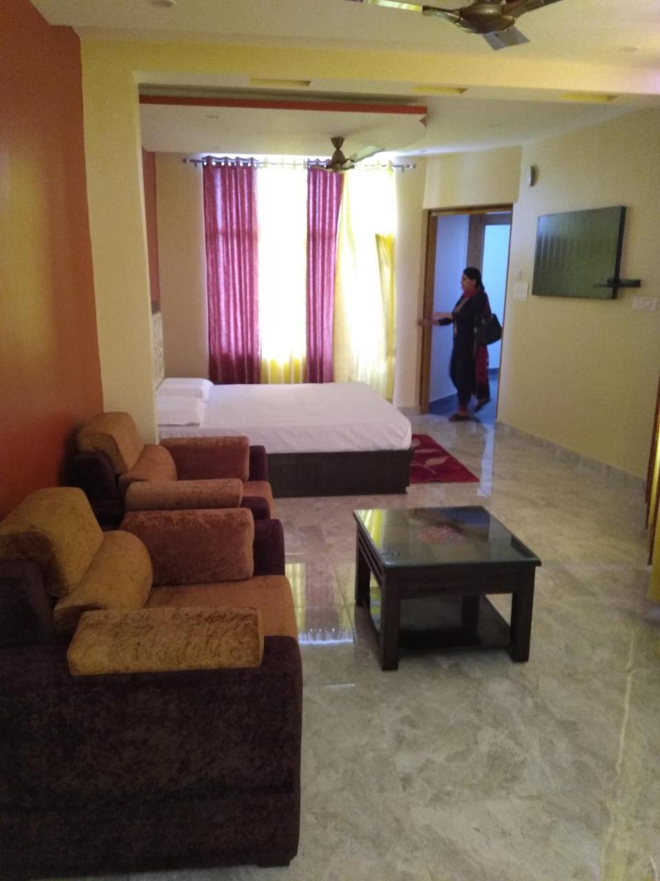 Hotel Sky Bule & Restaurant Khas Nagrota Εξωτερικό φωτογραφία